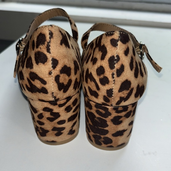 Mary Jane Leapoard Pump - Picture 7 of 9